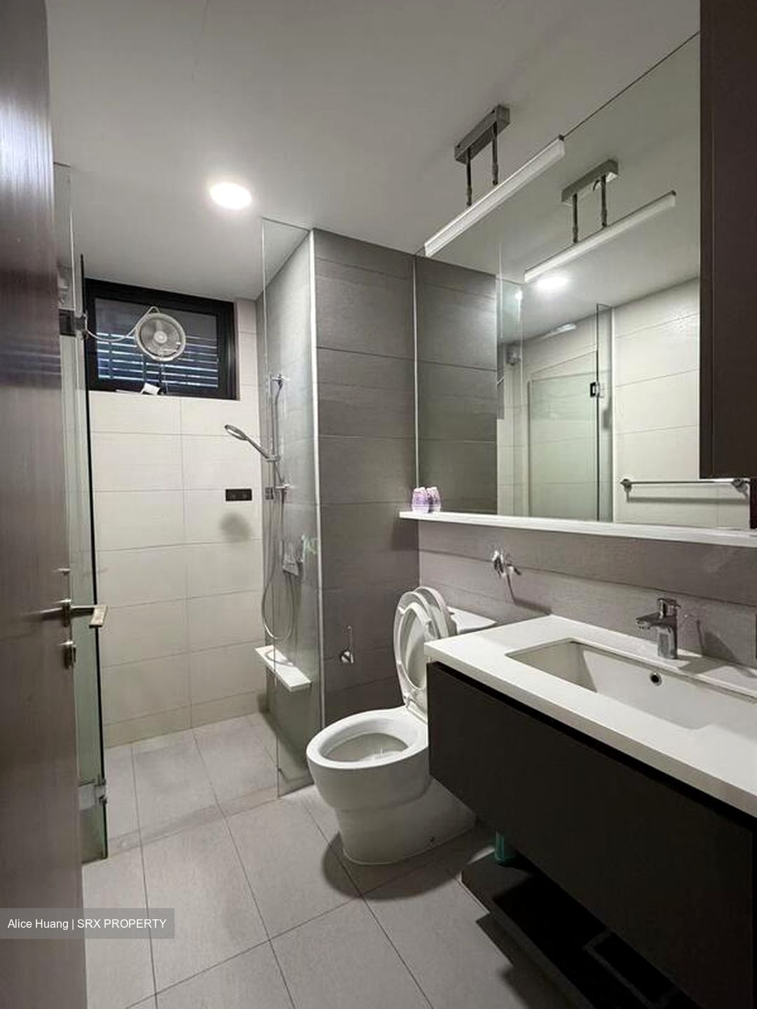 d'Nest (D18), Condominium #527576361